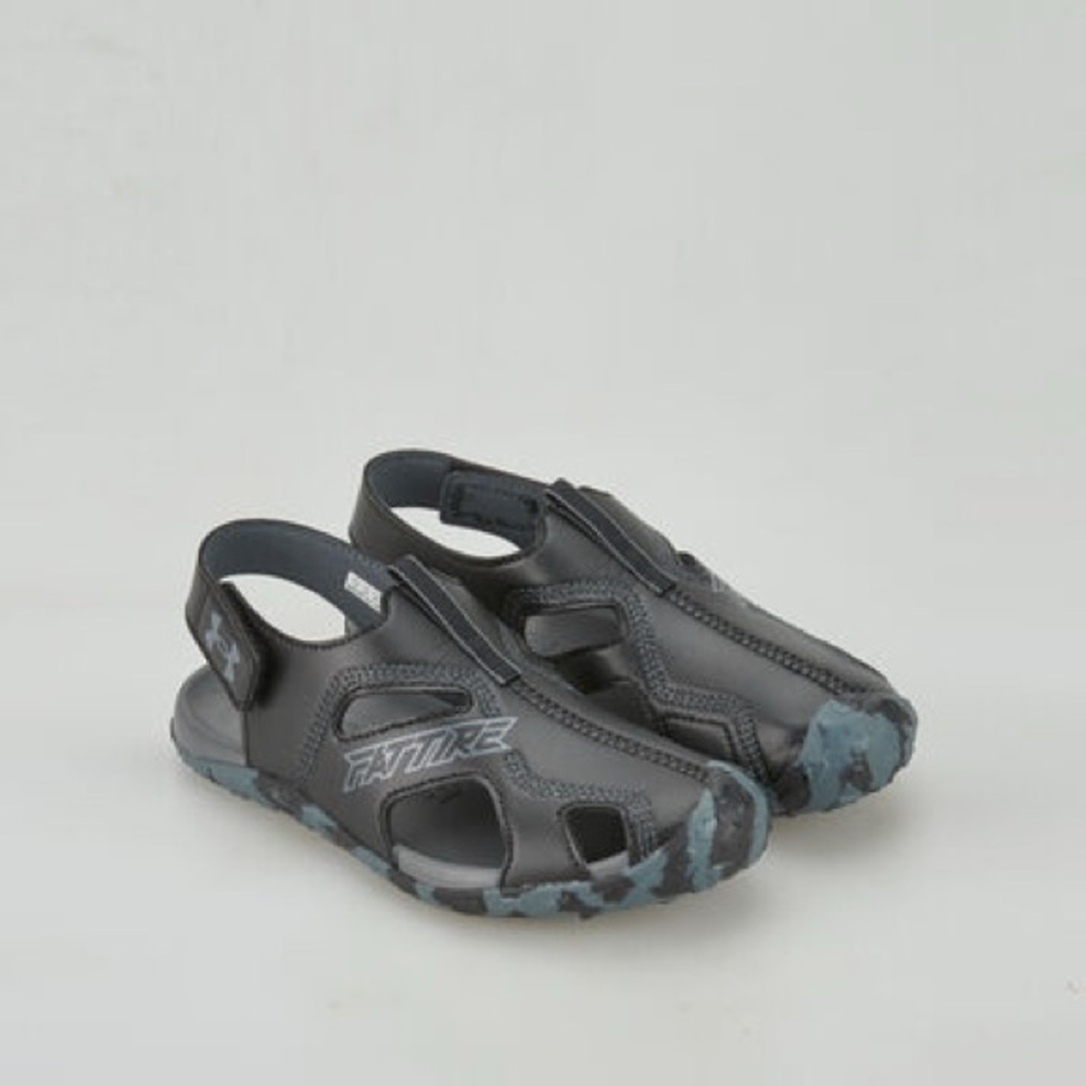 Under Armour Fat Tire Black Sandals